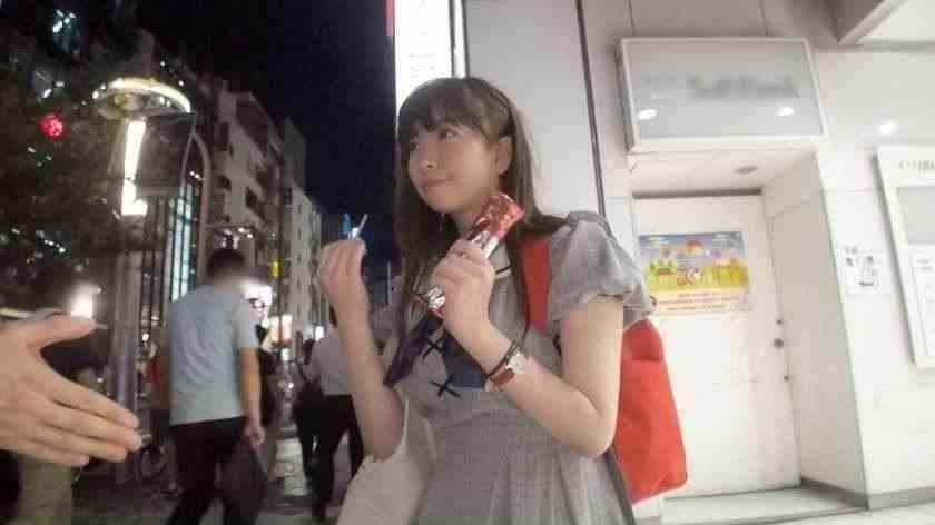 小堂妹的口交母亲的肉体