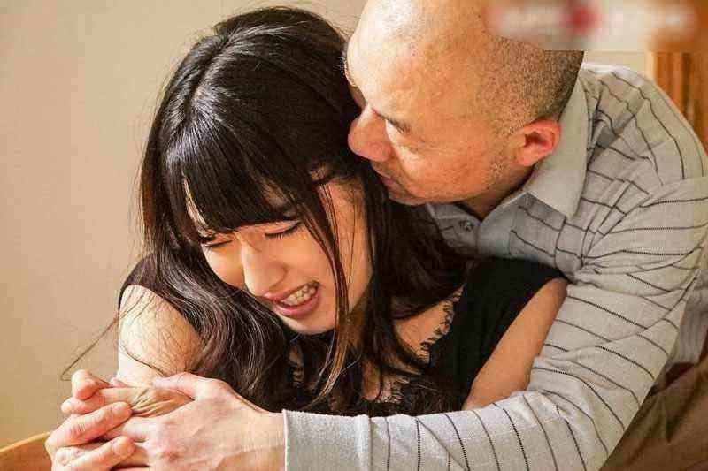 与妈妈做爱时-姊姊来电话