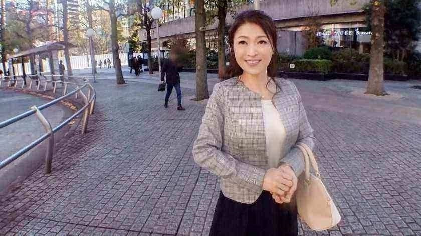 正妹来我家打牌
